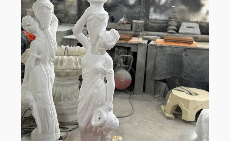 Скульптура Девушка с кувшинами (белый)