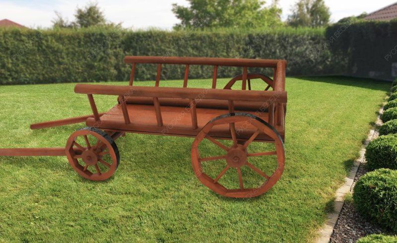 Деревянная телега-колесница