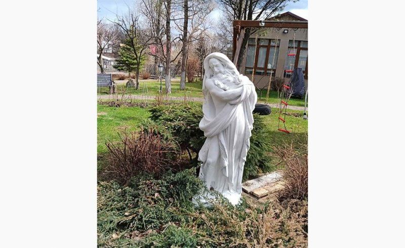 Скульптура Посейдона (белый)