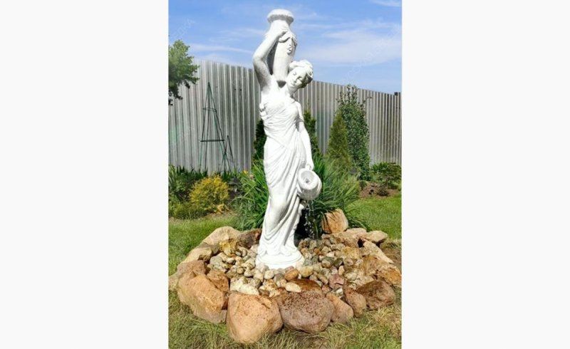 Скульптура Девушка с кувшинами (белый)